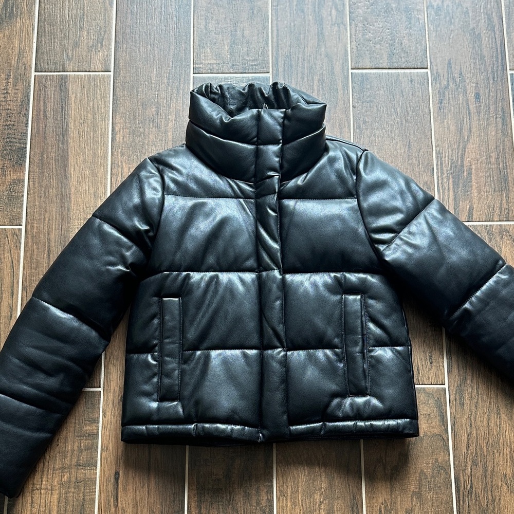 Abercrombie & Fitch Black Puffer Jacket